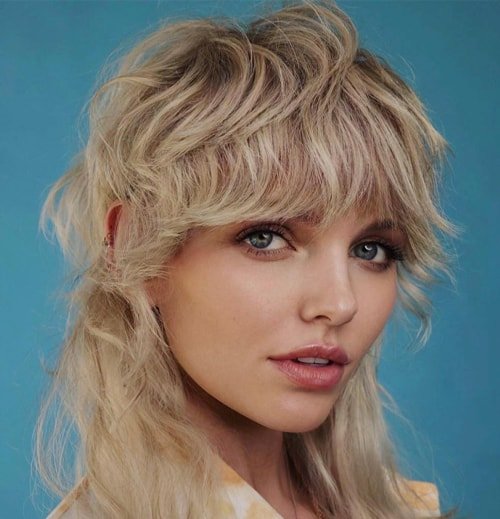 Textured Messy Lob Voluminous Styles for Fine Hair in 2024